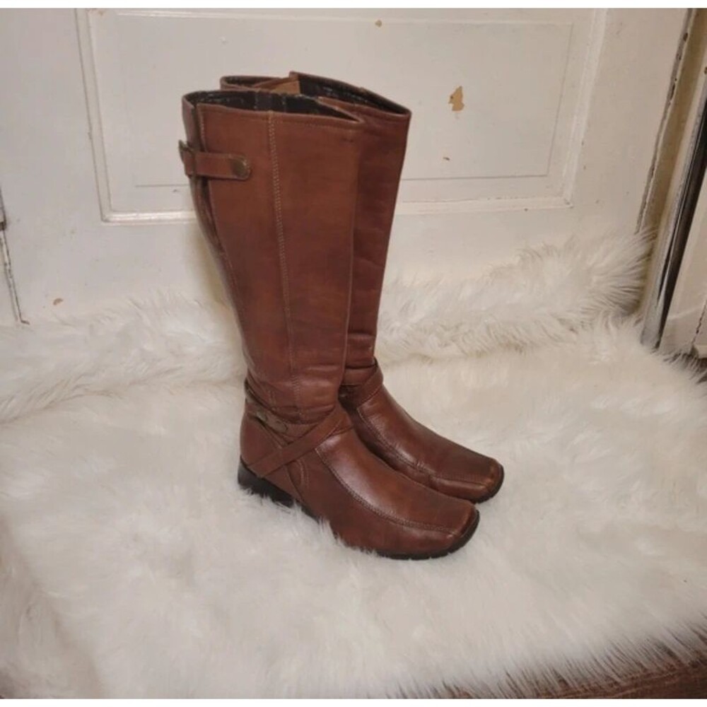 Classy Minimalist Tan Leather Knee High Clark Wmns Boots